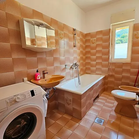 Апартаменты With Parking Space Banjol, Rab - 25967 *
